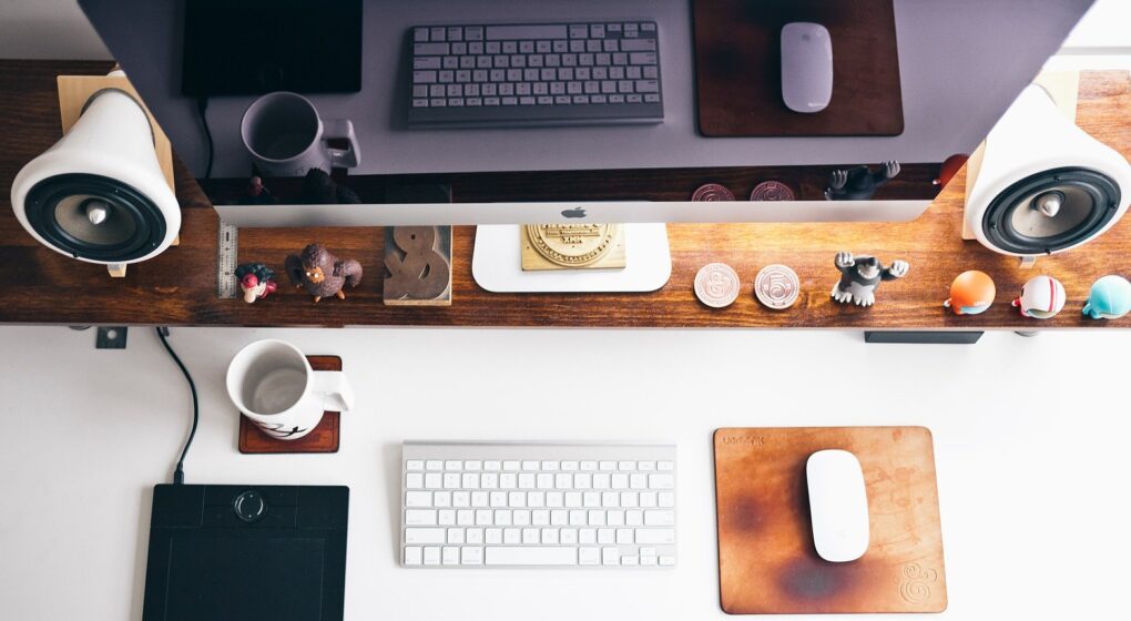 home-office-569359_1920
